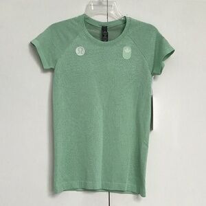 LuLuLemon sz 6 Team Canada Swiftly Tech Short Sleeve NWT